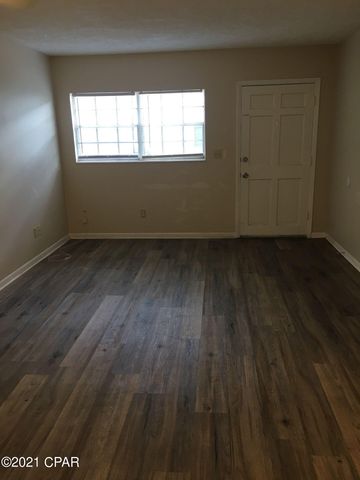 1527 Grace Avenue B, Panama City, FL 32405