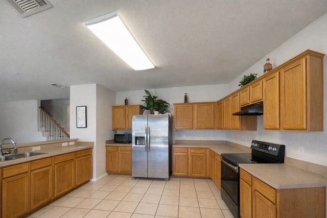 2835 Park Springs Drive, Grand Prairie, TX 75052