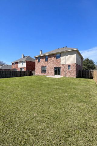 2835 Park Springs Drive, Grand Prairie, TX 75052