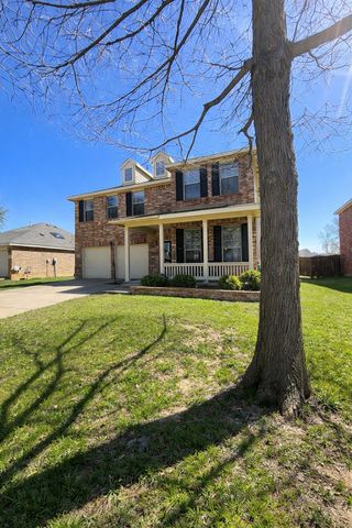 2835 Park Springs Drive, Grand Prairie, TX 75052