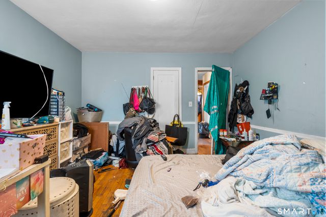 82 Foxcroft Drive, Manchester, CT 06040