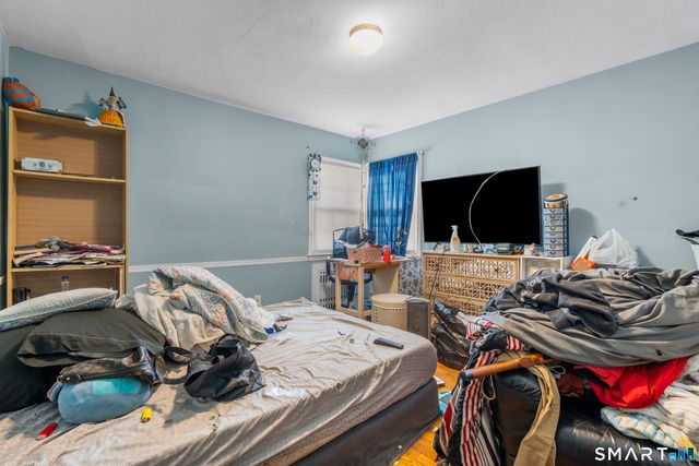 82 Foxcroft Drive, Manchester, CT 06040