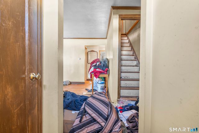 82 Foxcroft Drive, Manchester, CT 06040