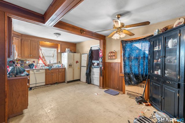 82 Foxcroft Drive, Manchester, CT 06040