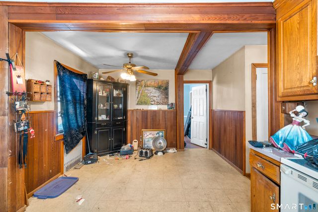 82 Foxcroft Drive, Manchester, CT 06040