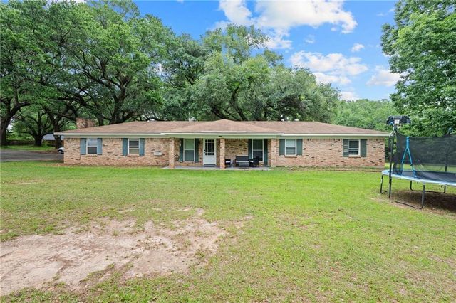 8771 Padgett Switch Road, Irvington, AL 36544