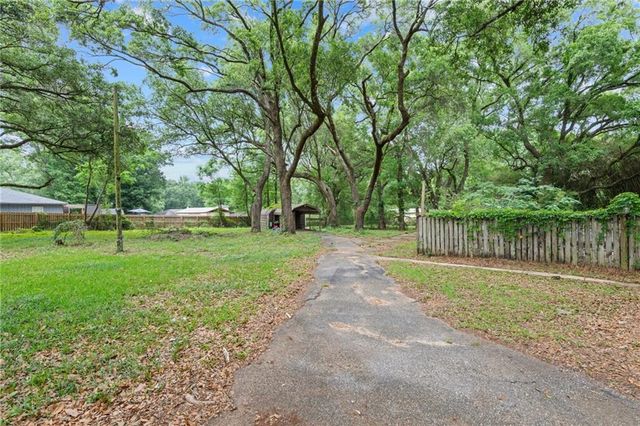 8771 Padgett Switch Road, Irvington, AL 36544