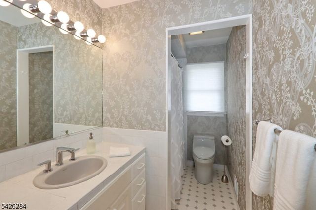 2036 Perry St, South Plainfield Boro, NJ 07080
