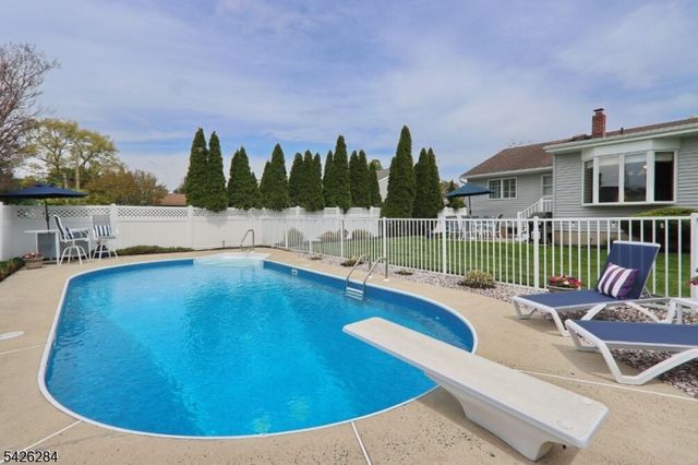 2036 Perry St, South Plainfield Boro, NJ 07080