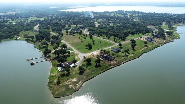 551 Shoreline Drive, Mabank, TX 75143