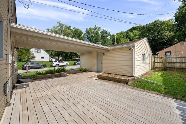 501 38th Street, Moline, IL 61265