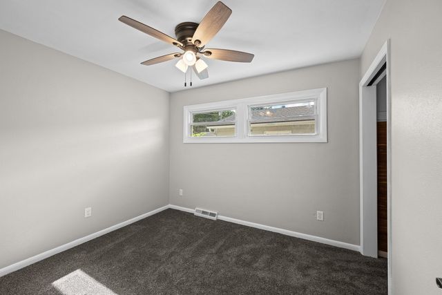 501 38th Street, Moline, IL 61265