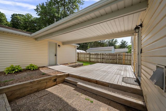 501 38th Street, Moline, IL 61265