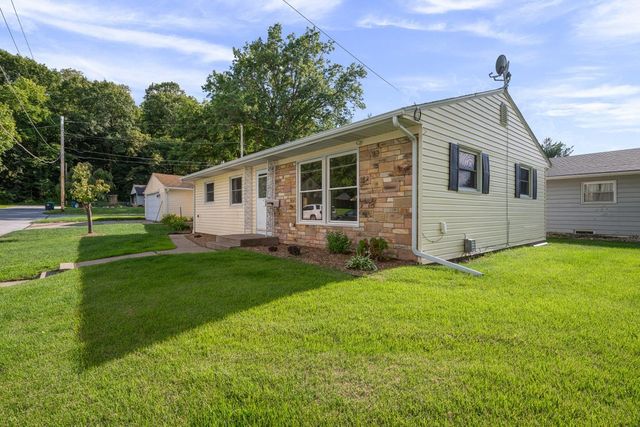 501 38th Street, Moline, IL 61265