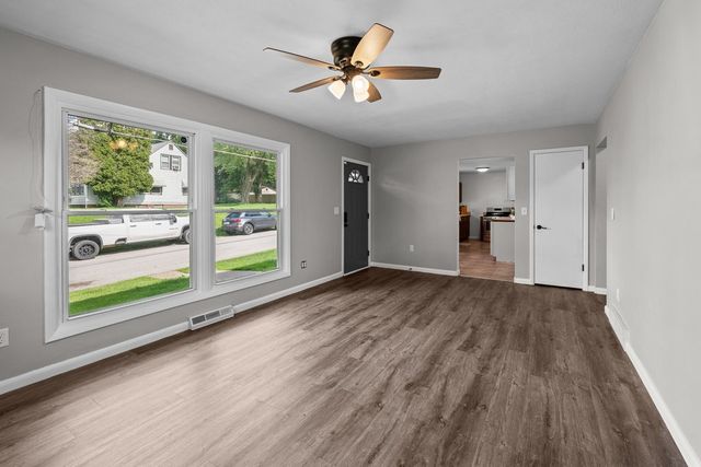 501 38th Street, Moline, IL 61265