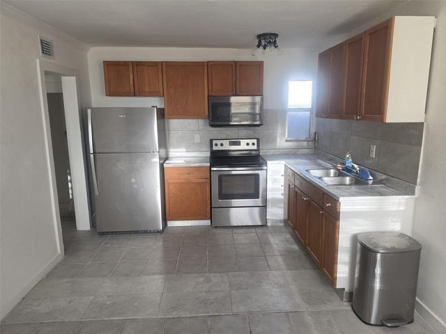 1844 JOHN RIVERS STREET B, Sarasota, FL 34234