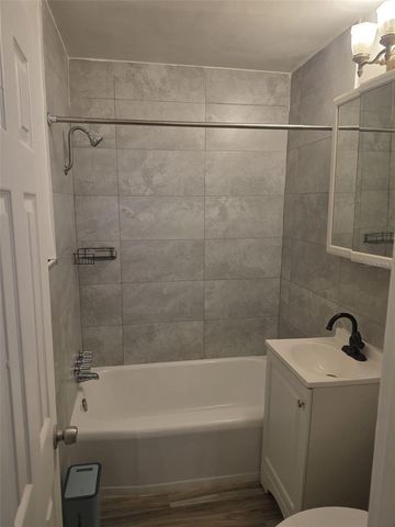 1844 JOHN RIVERS STREET B, Sarasota, FL 34234