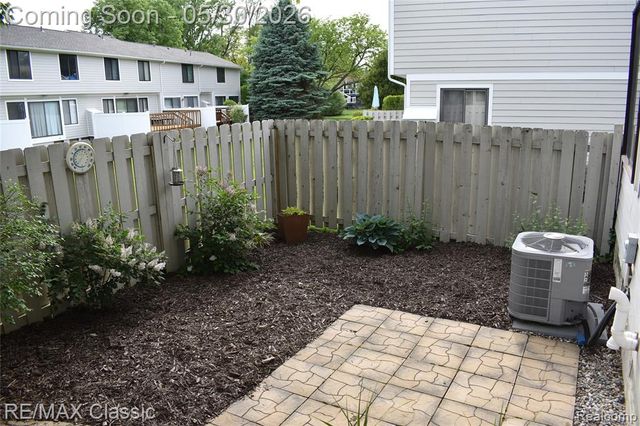 22629 Cranbrooke Drive, Novi, MI 48375