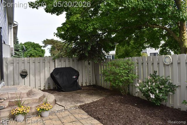 22629 Cranbrooke Drive, Novi, MI 48375