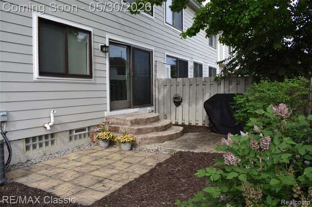 22629 Cranbrooke Drive, Novi, MI 48375