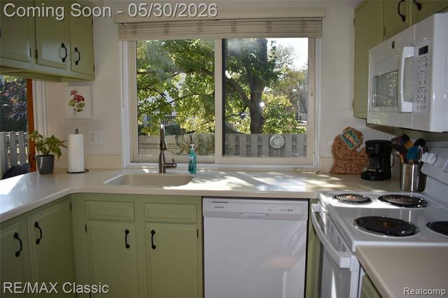 22629 Cranbrooke Drive, Novi, MI 48375