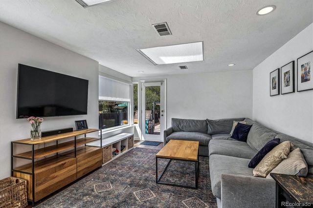 1585 Krameria Street, Denver, CO 80220