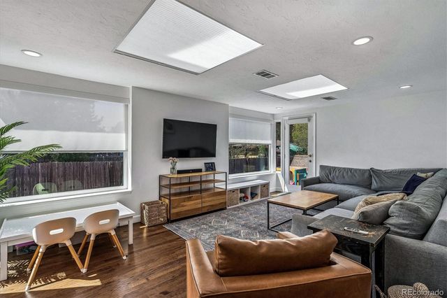 1585 Krameria Street, Denver, CO 80220