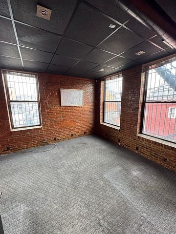 1825 E Carson Street, South Side, PA 15203