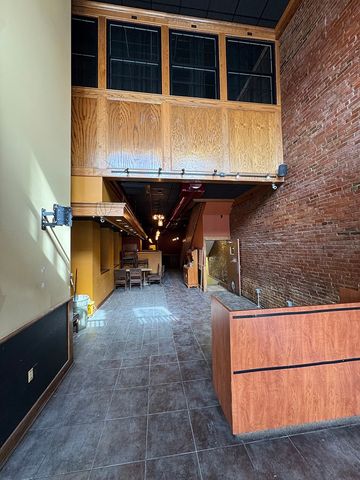 1825 E Carson Street, South Side, PA 15203