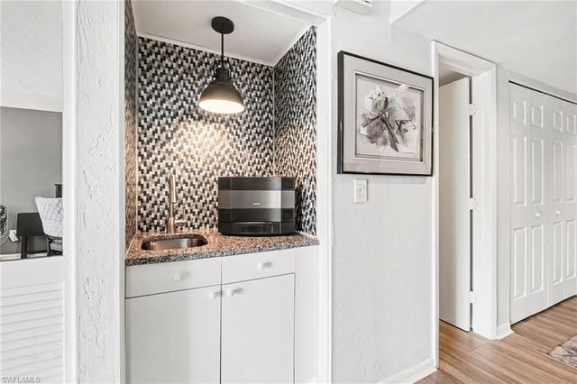 2069 W Lakeview BLVD # 5, North Fort Myers, FL 33903