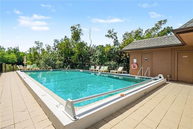 2069 W Lakeview BLVD # 5, North Fort Myers, FL 33903