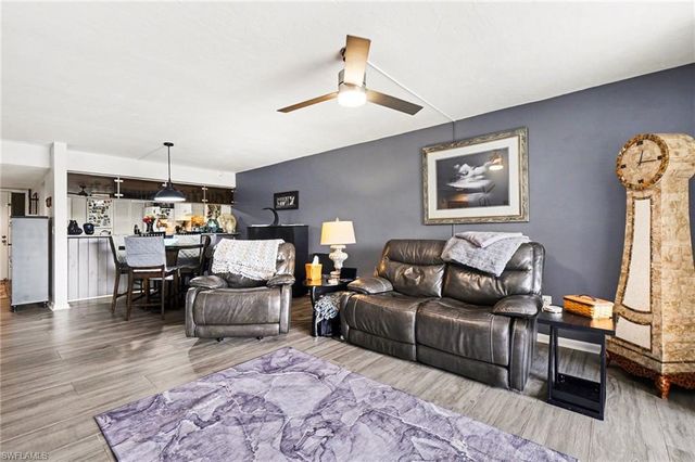 2069 W Lakeview BLVD # 5, North Fort Myers, FL 33903