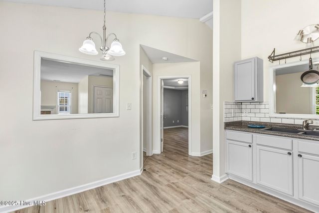 301 Brookstone Way, Jacksonville, NC 28546