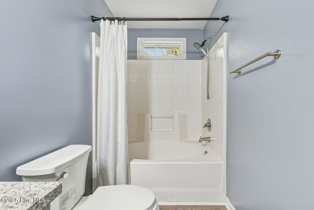 301 Brookstone Way, Jacksonville, NC 28546