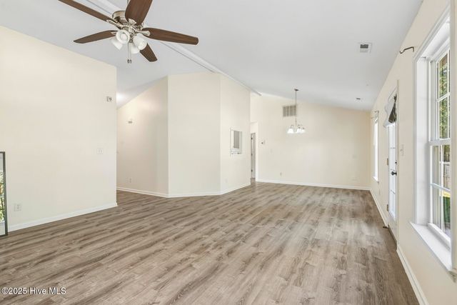 301 Brookstone Way, Jacksonville, NC 28546