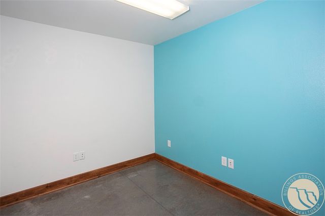 581 Squaw Creek ROAD, Huntley, MT 59037