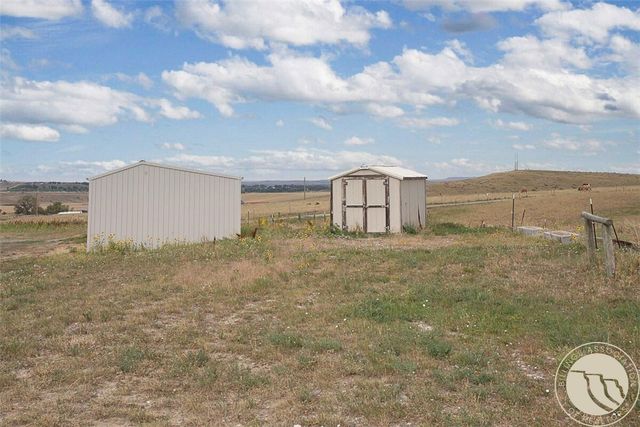 581 Squaw Creek ROAD, Huntley, MT 59037