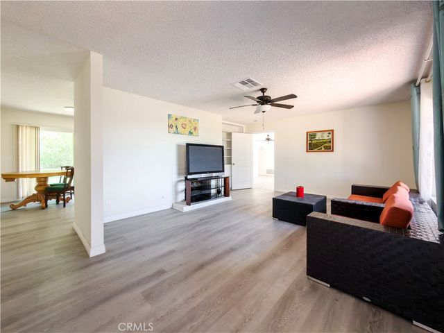 7774 Lakeside Dr, Jurupa Valley, CA 92509