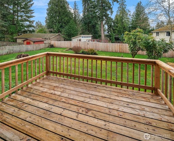 10743 SW Cowan Road, Vashon, WA 98070