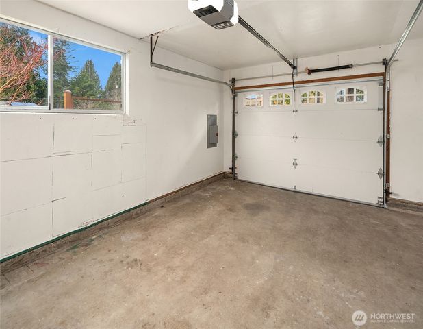 10743 SW Cowan Road, Vashon, WA 98070
