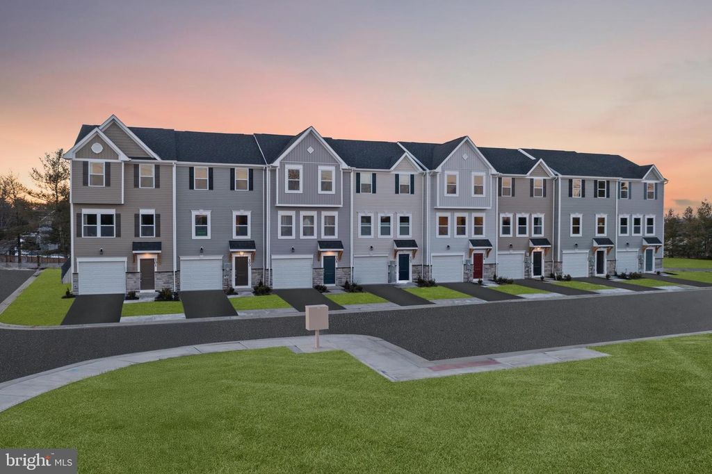 109 BOONE CT, Winchester, VA 22602