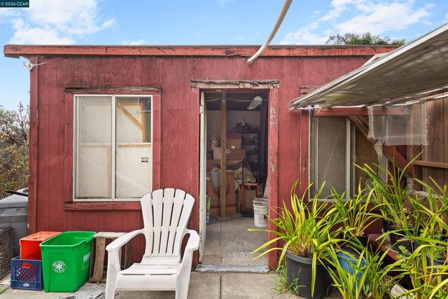 5988 Monterey Ave, Richmond, CA 94805