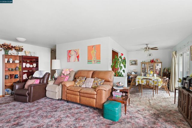 5988 Monterey Ave, Richmond, CA 94805