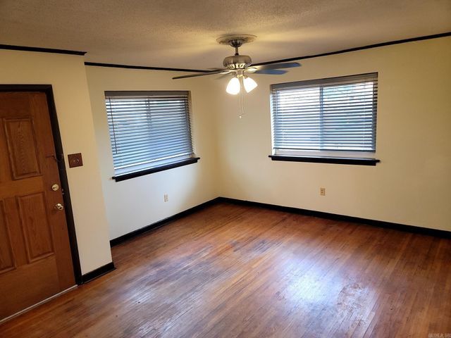 208 W K Avenue, North Little Rock, AR 72116