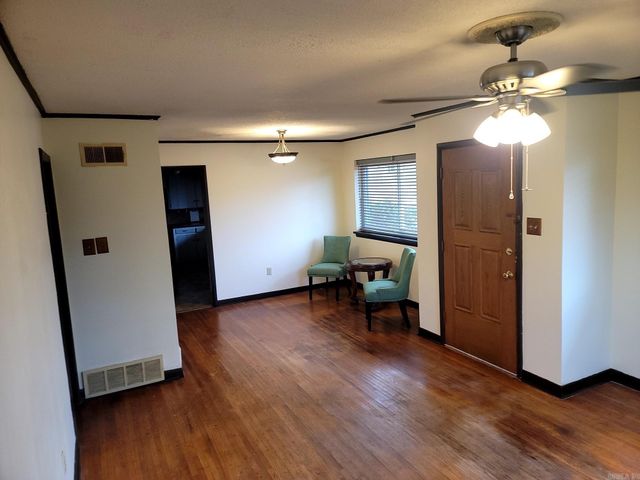 208 W K Avenue, North Little Rock, AR 72116