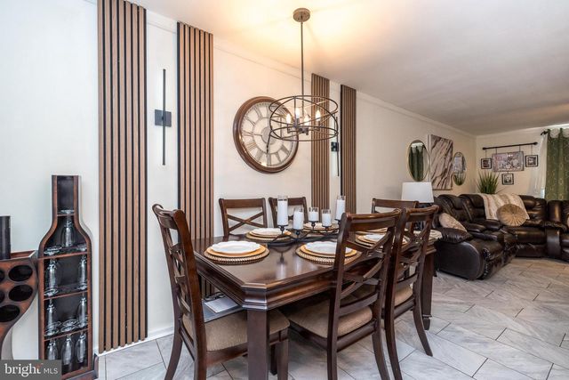 725 BRIGHTON ST, Philadelphia, PA 19111