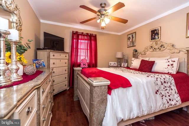 725 BRIGHTON ST, Philadelphia, PA 19111