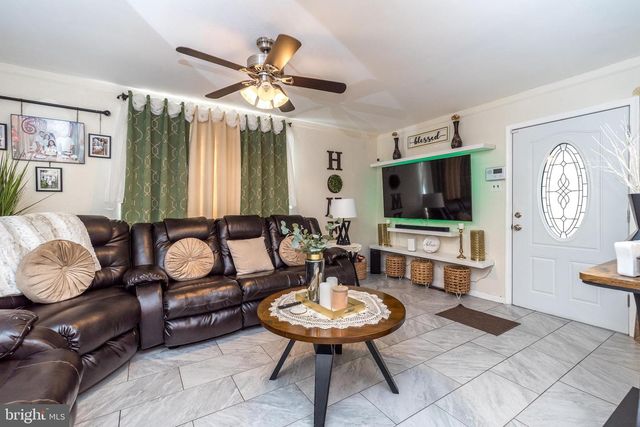 725 BRIGHTON ST, Philadelphia, PA 19111