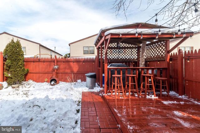 725 BRIGHTON ST, Philadelphia, PA 19111