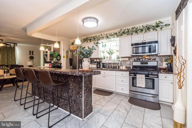 725 BRIGHTON ST, Philadelphia, PA 19111